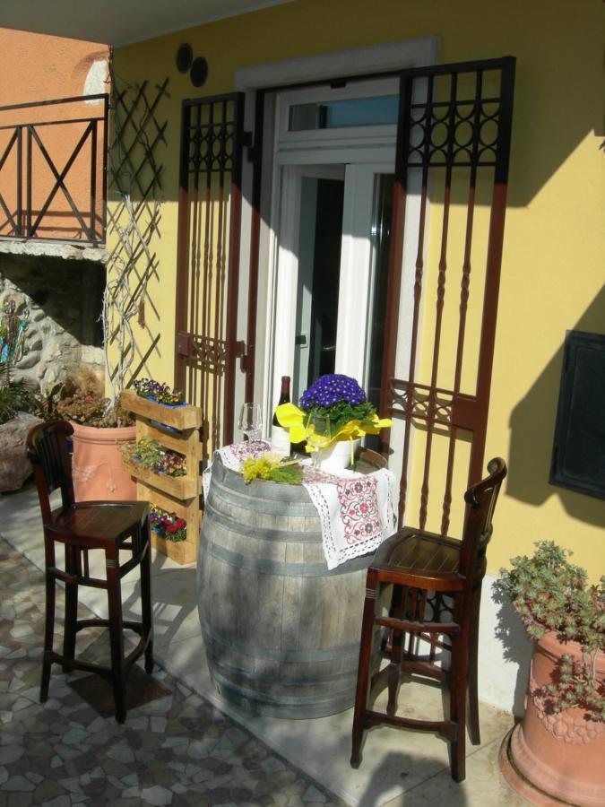 Residenza Lucrezia Appartement Cavaion Veronese Buitenkant foto