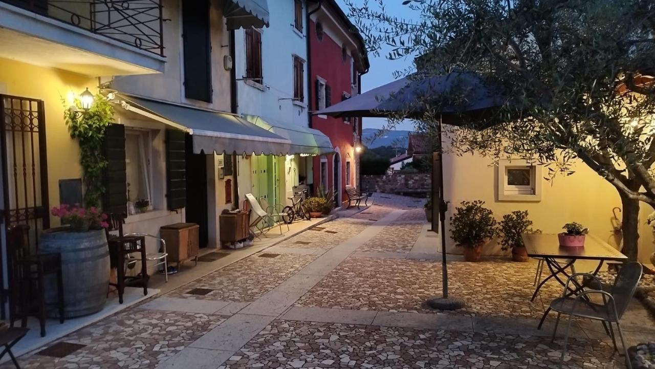 Residenza Lucrezia Appartement Cavaion Veronese Buitenkant foto